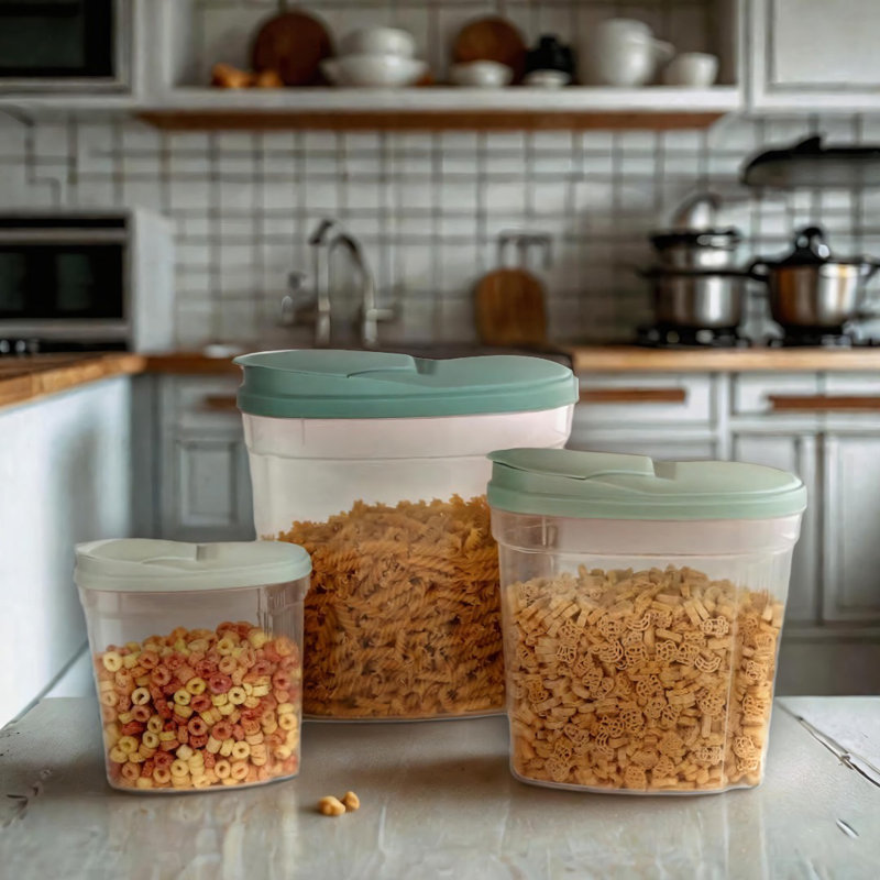 Nested Plastic Container Set With Lids, Green
