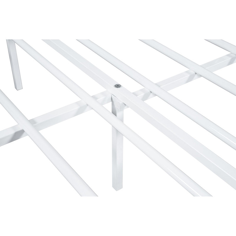 Lit blanc contemporain en métal pleine grandeur, prêt pour les matelas, convenant à la chambre à coucher, prêt pour la retraite