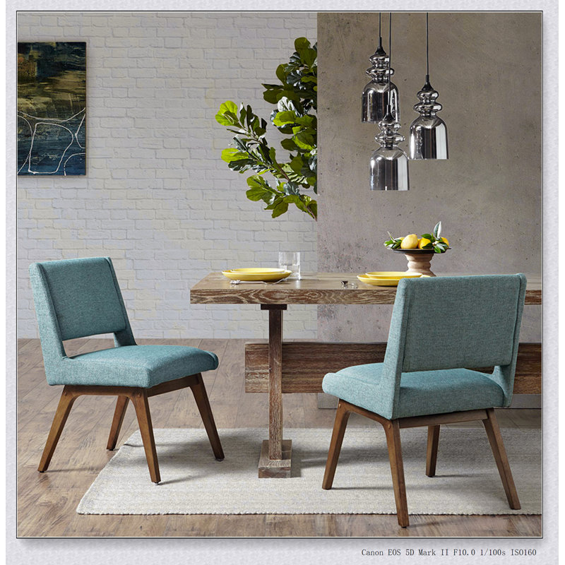 Ensemble de 2 chaises à oreilles Brody pour créer une expérience culinaire intemporelle et améliorer le confort
