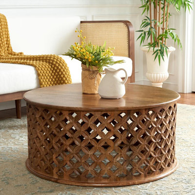 Table basse ronde simple de style américain.