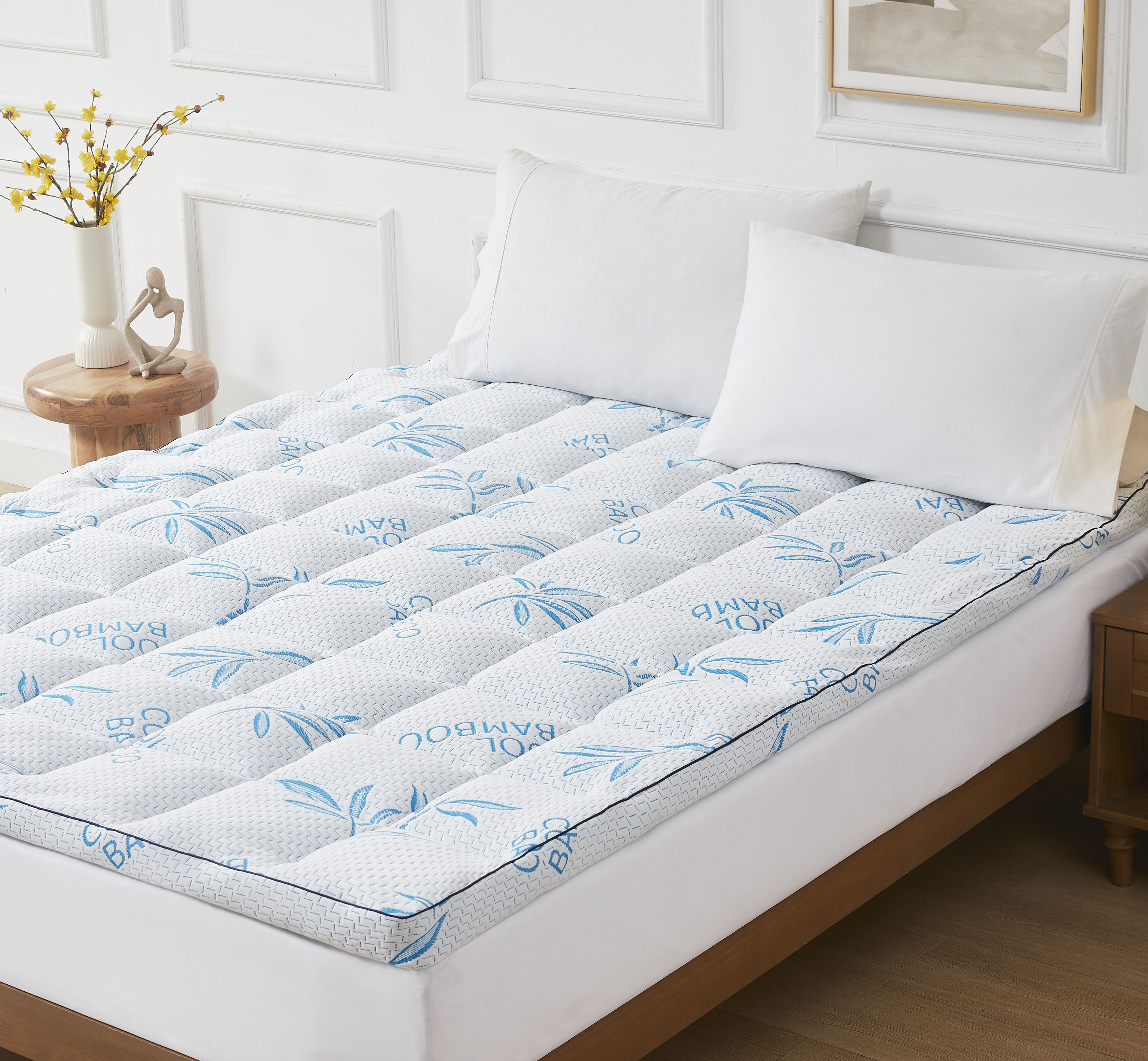 https://assets.wfcdn.com/im/10681843/compr-r85/2610/261020141/saura-rayon-from-bamboo-mattress-topper-extra-thick-cooling-mattress-pad-8-21-deep-pocket-mattress-topper.jpg