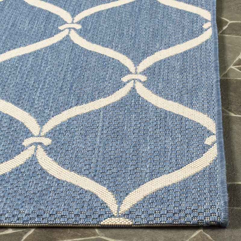 Kusilvak Palmetto Area Indoor/Outdoor Area Rug In Blue / Beige, Rectangle 5'3" x 7'7"