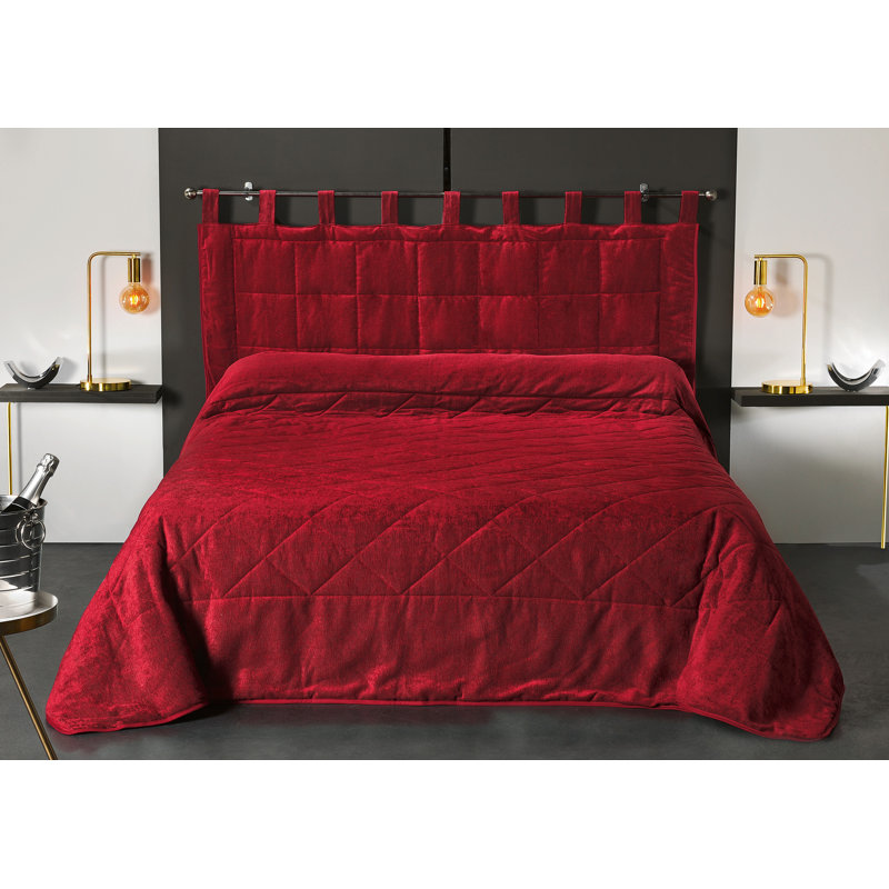 Weaubleau Polyester Solid Colour Bedspread, Red