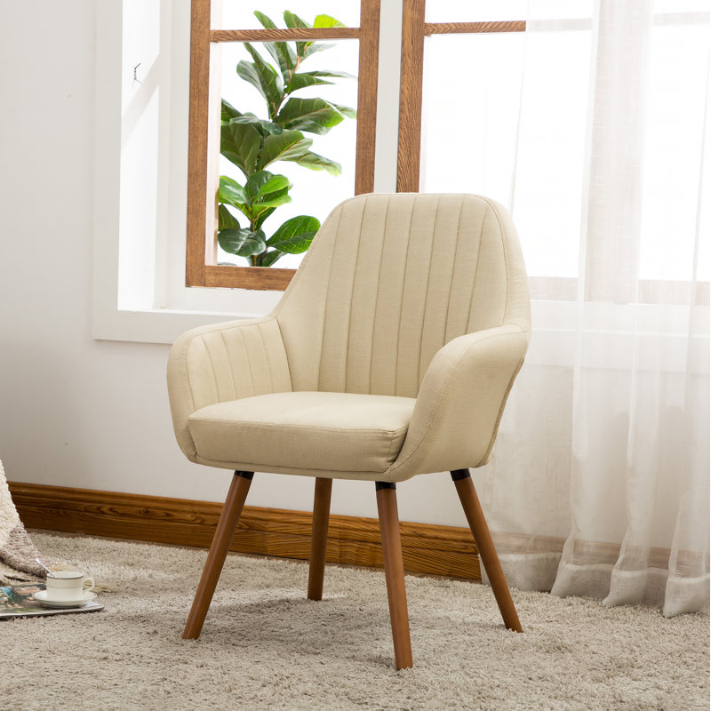 Chaise d'appoint contemporaine en tissu alliant confort, style et durabilité pour un espace de vie moderne et invitant, Tan