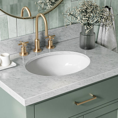 Meuble-lavabo simple en bois massif 30 po avec plateau en marbre de Carrare 1,5 po Tidworth