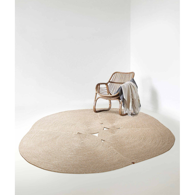 Tapis beige en coton tissé à la machine Novelty Calaysia, Nouveauté 4 pi x 5 pi 11 po