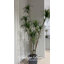 Dragon artificiel 105,75 po dans un pot à fleurs blanc parfait pour une utilisation intérieure et extérieure