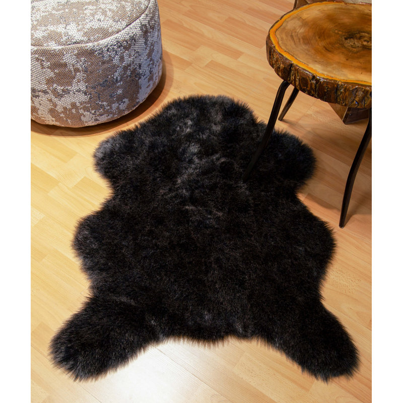 Udela Indoor Rug, Novelty 2'6" x 3'4"