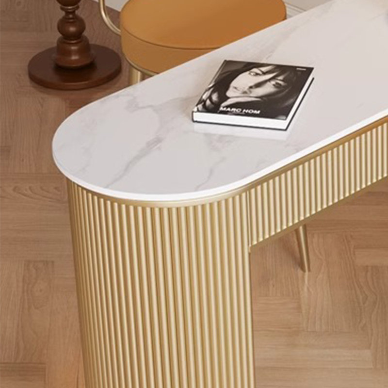 Brigg, Doré, H 41,3 po x L 55,1 po x l 15,7 po, Blanc