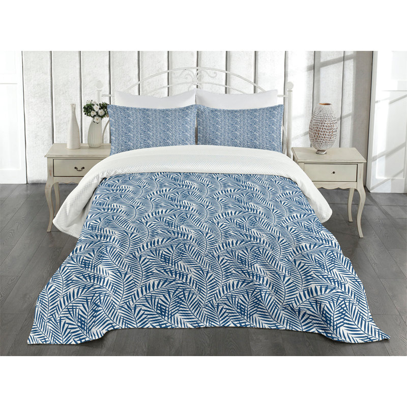 King White and Blue Quilted Bedspread Set with Pillow Shams
