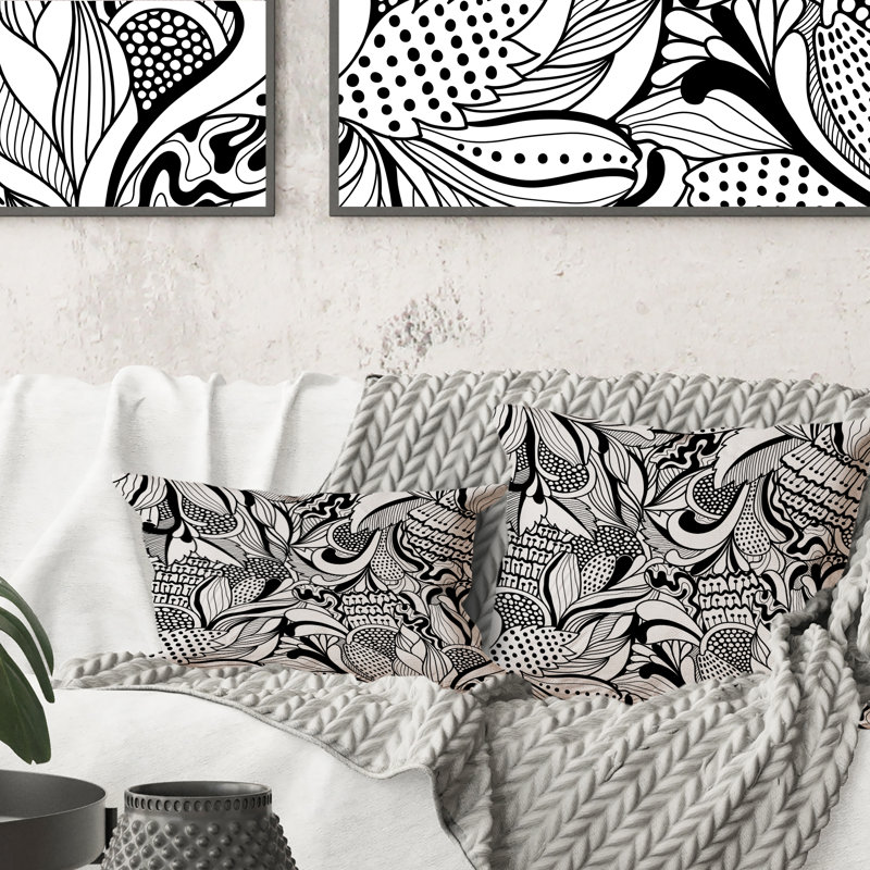 Fleurs abstraites en noir et blanc - Coussin décoratif imprimé moderne, 18 po x 18 po