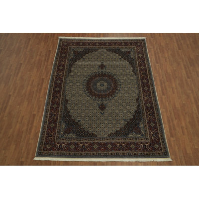 Luxurious Traditional Area Rug 8x11