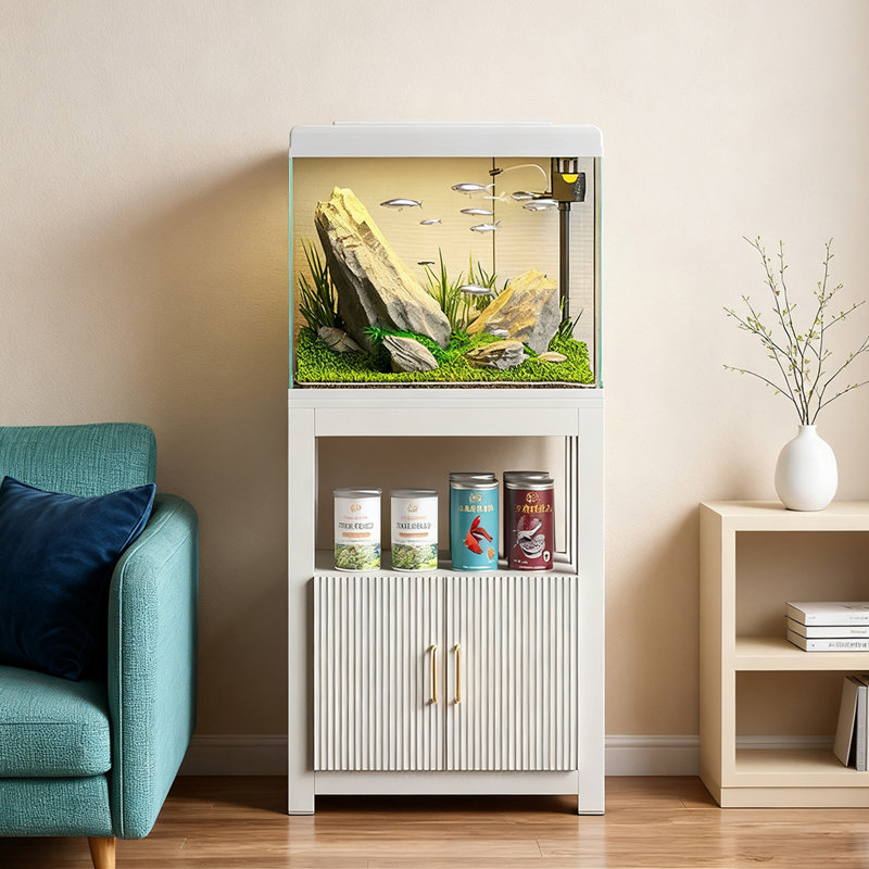 Petit aquarium à réservoir carré