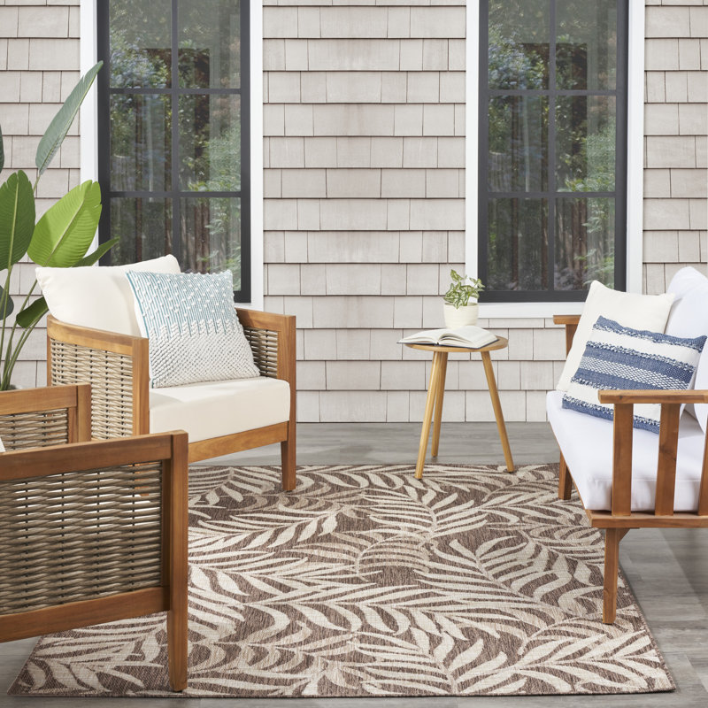 Almer Floral Power Loomed Polypropylene Indoor / Outdoor Area Rug in Brown/Ivory, Rectangle 5' x 7'