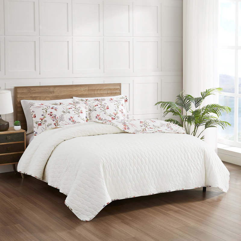 Modern Threads Ariana 3-Piece Floral Stripe Quilt Set, Soft Cotton Lightweight Bedspread with Reversible Design and 2 Pillow Shams