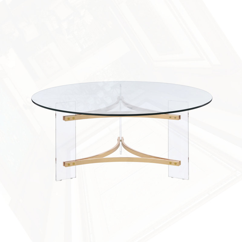 Table basse à finition dorée