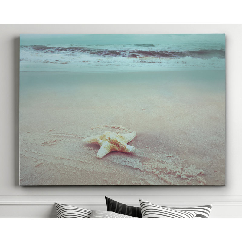 « beach set starfish », reproduction de photo sur toile tendue, H 36 po x l 48 po x P 1,5 po, Toile tendue