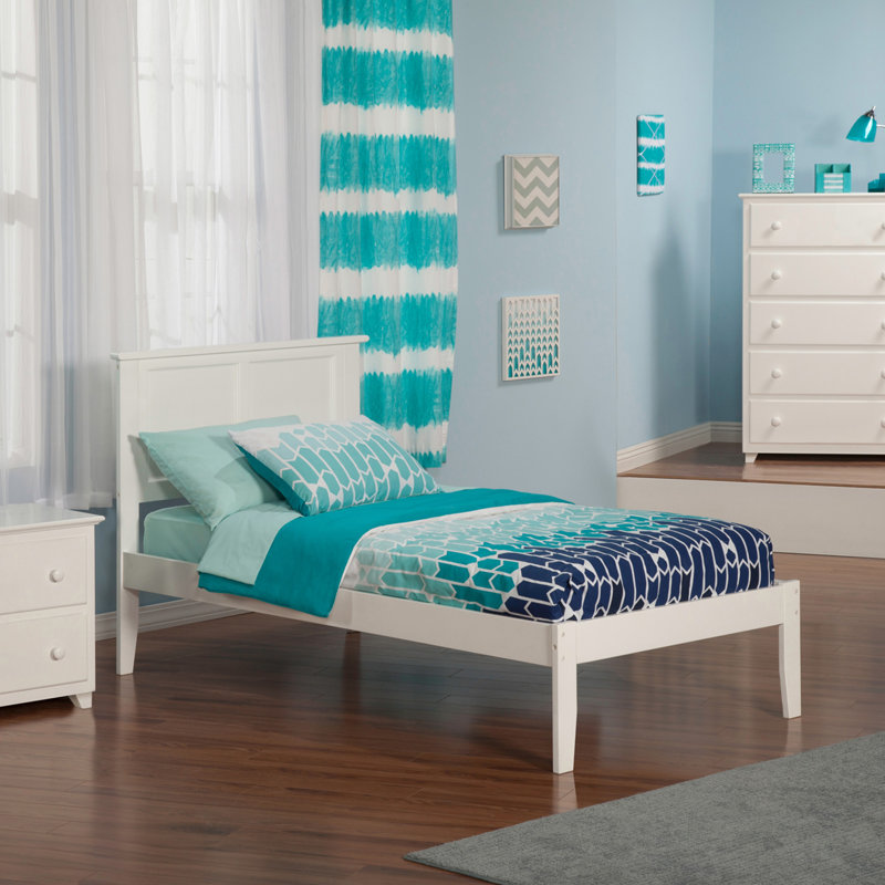 Lit plateforme en bois massif Clyda, Blanc, Simple