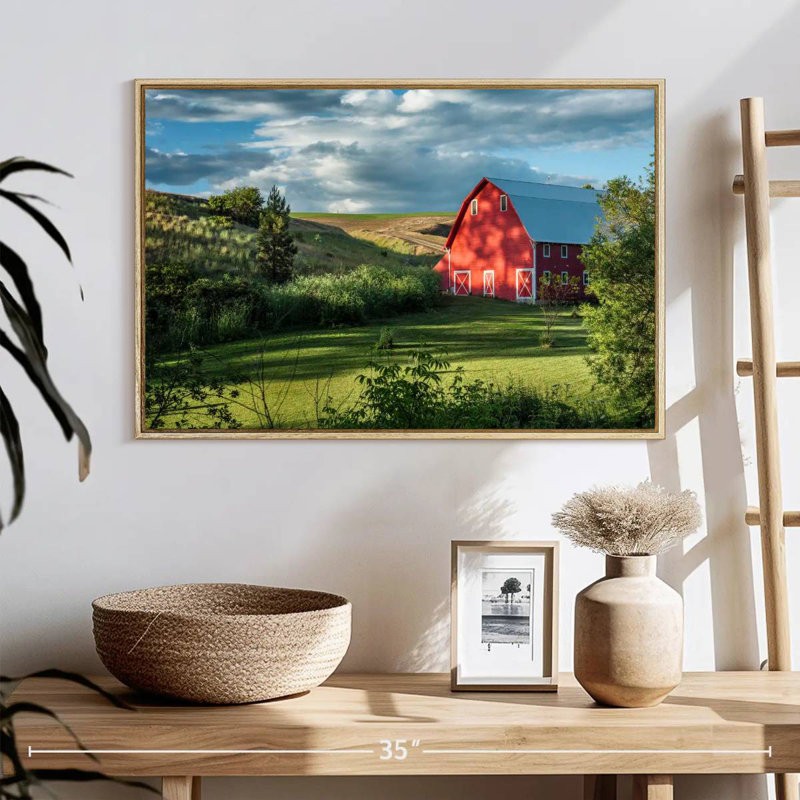 Grange rouge dans la campagne de la Palouse, Cadre flottant en bois naturel, 25 po x 17 po