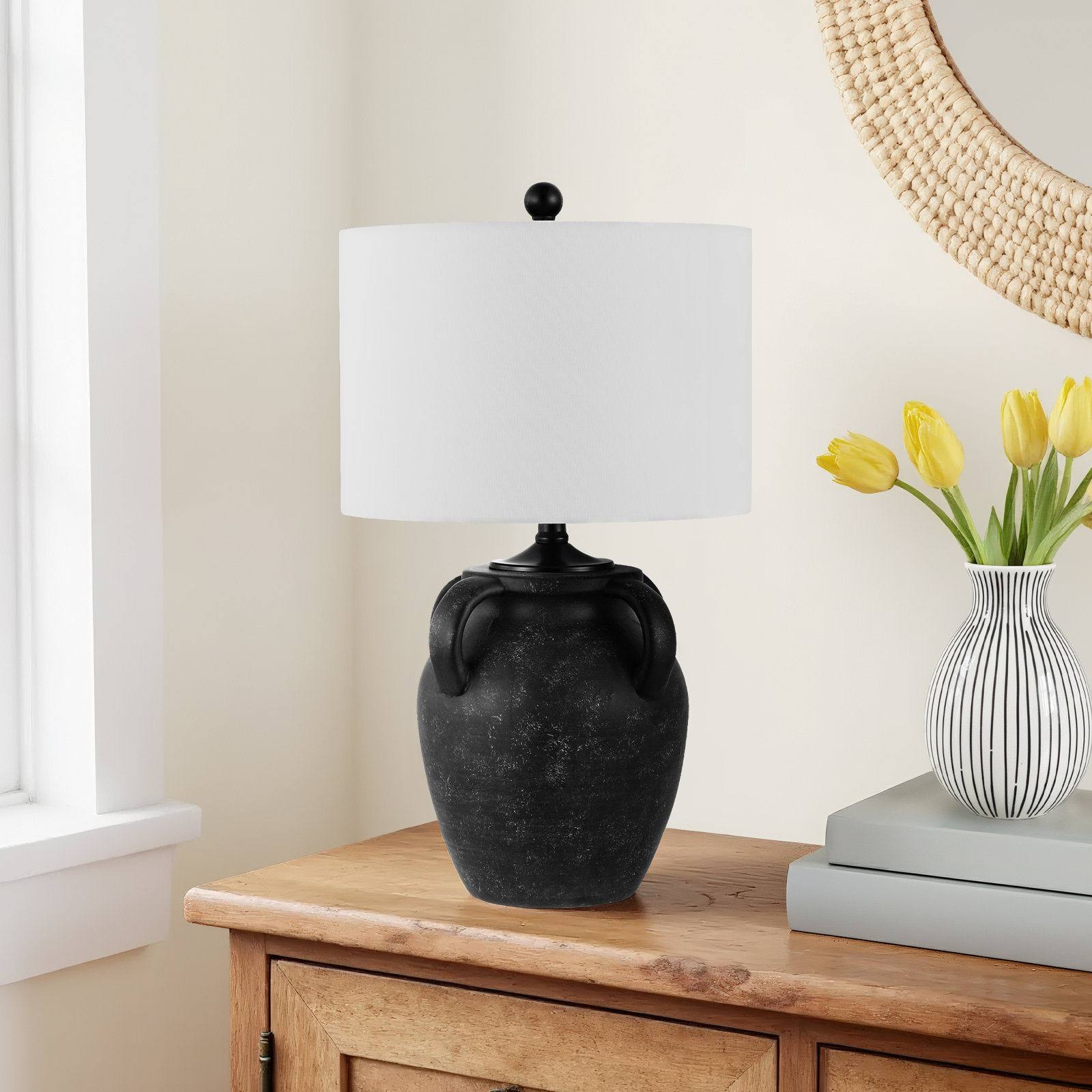 Cian Ceramic Table Lamp