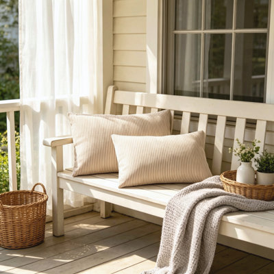 Lot de 2 coussins lombaires d'extérieur beiges à rayures Cabana (30 x 50 cm) avec garnitures, hydrofuges, résistants à la décoloration et dotés d'une fermeture éclair. Parfait pour le jardin, la véranda, le balcon et le canapé d'intérieur.