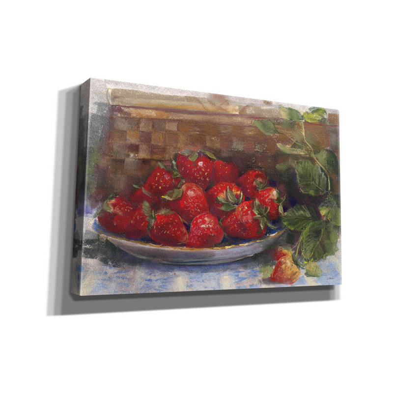 «Aamyah Plate Of Strawberries On Canvas» par Carol Rowan, reproduction, H 12 po x l 18 po x P 0,75 po