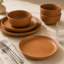 Service de vaisselle en céramique orange matte pour 4 assiettes, 4 assiettes, résistantes aux hautes températures et résistantes aux hautes températures