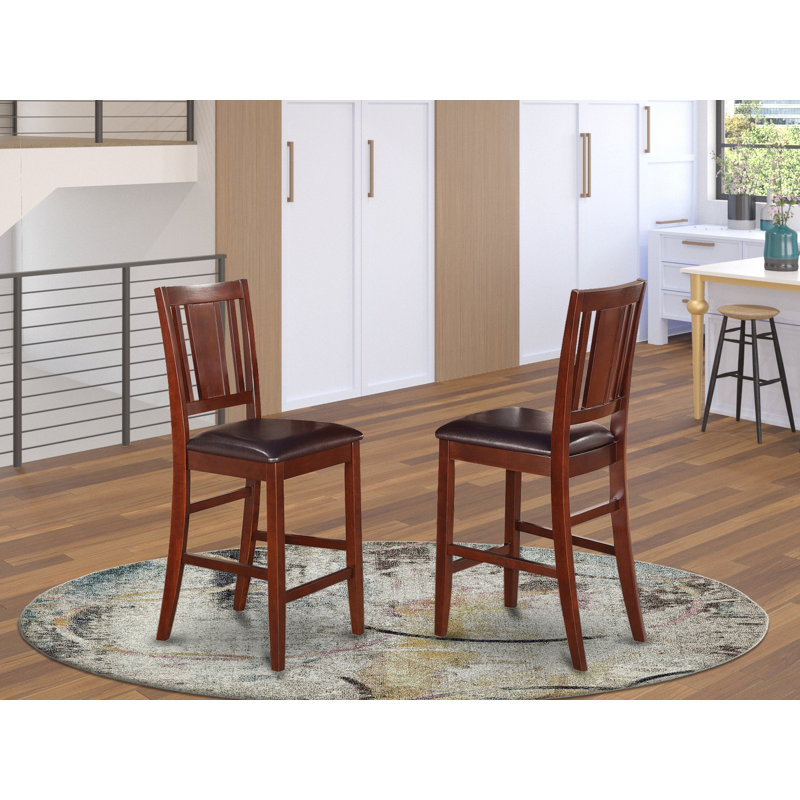 Tabourets de cuisine à hauteur de comptoir Buckland - Ensemble de 2 chaises en similicuir rembourrées, Acajou, Matelassé