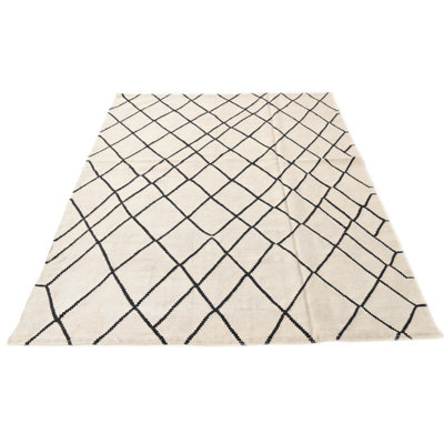 Tapis noir et blanc 5 Petrella