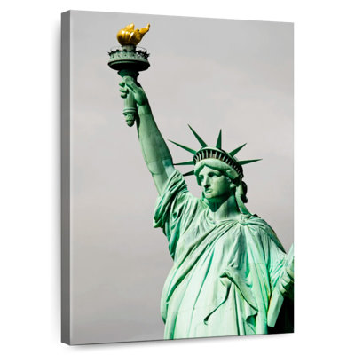 Statue de Nicci Lady Liberty