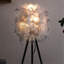 Lampe de table moderne en métal 20,5 po à abat-jour plume gris doux-591487780-591487785