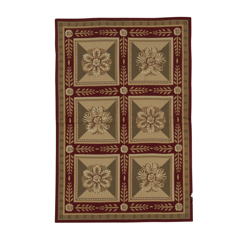 Tapis rouge noué à la main de haute qualité