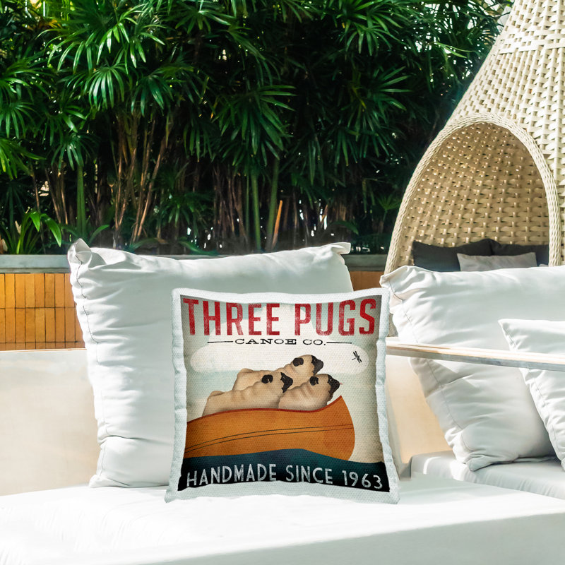 Coussin d'extérieur Vintage Canoe Company Boating Pug Dogs par Ryan Fowler