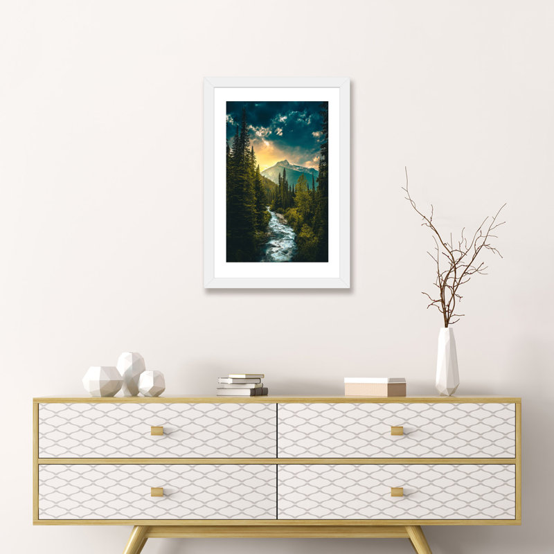 «Where the River Flows» par Zach Doehler - reproduction de photo, H 24 po x l 16 po x P 1 po, Papier encadré blanc