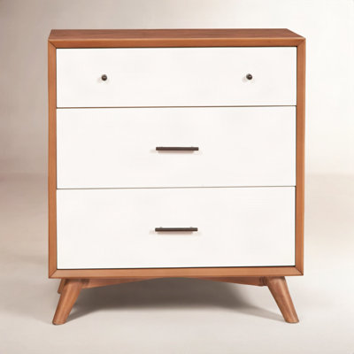 32 " W 3 - Drawer Dresser