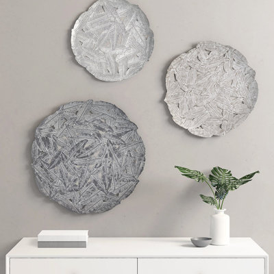 Textured Feather Metal Wall Decor - Grey, 20", 17.25", 14.25" , Indoor Use Only, Hook Ring Mounting 3 , Use,