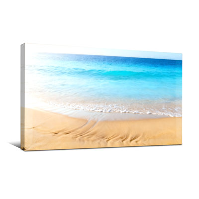 Nautique et plage, plage sereine, vagues océaniques, rivage sablonneux