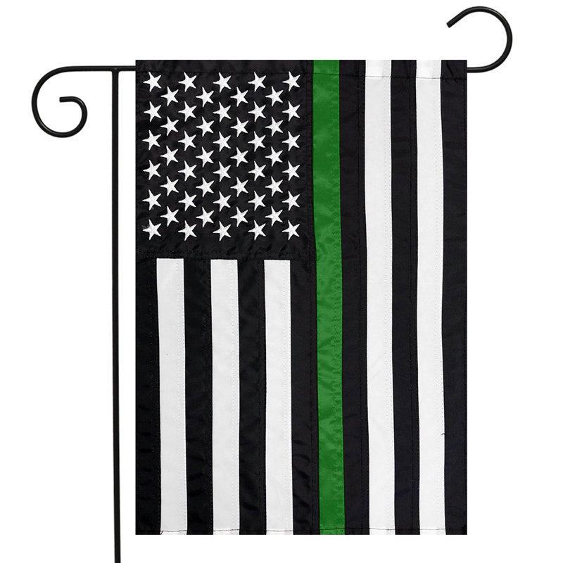 Drapeau de jardin brodé Thin Green Line, Vert