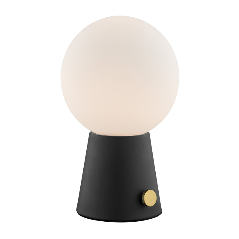 Reda, Black
