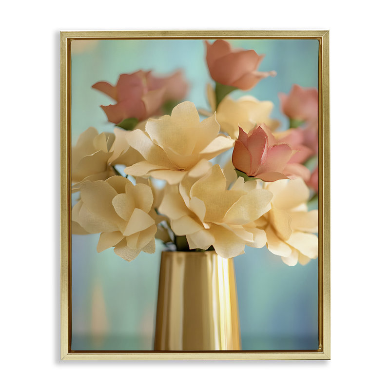 Cadre flottant à motif floral Modern Day, design par Franklyn Gregory, H 31 po x l 25 po, Cadre flottant métallique doré