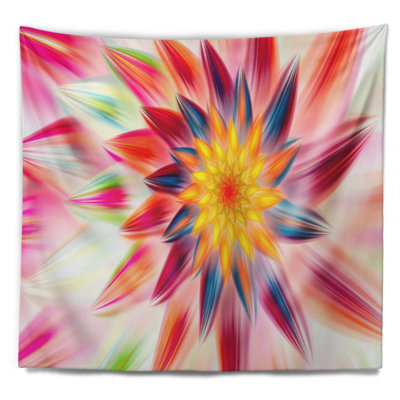 Tapisserie florale rose avec pétales de fleurs