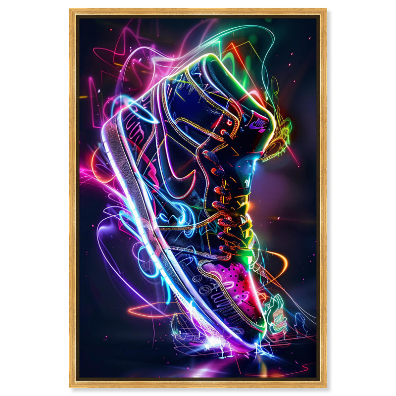 Décoration murale Sneaker Bright Lights Sneaker par Art Remedy, H 16 po x l 11 po, Cadre flottant, Doré