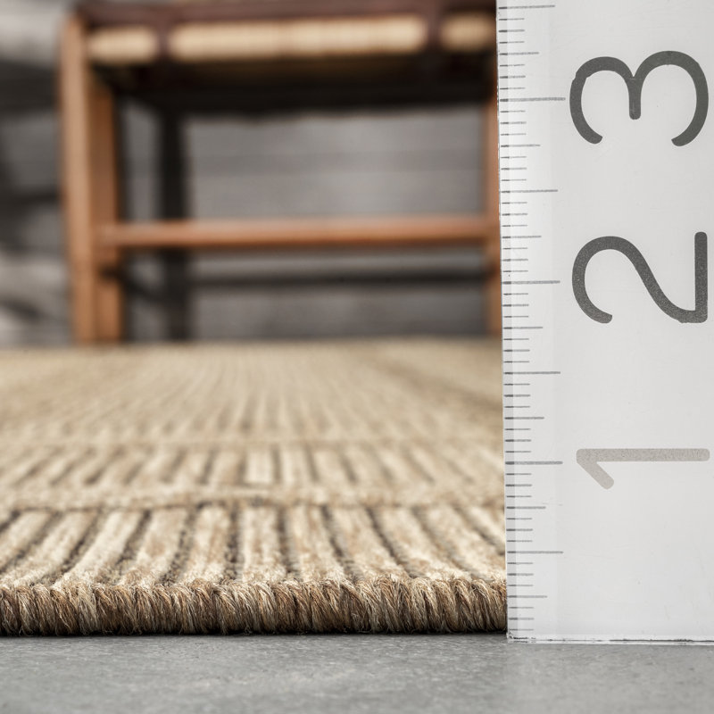 Beige Geometric Patterned Indoor/Outdoor Area Rug 6'7" x 9'