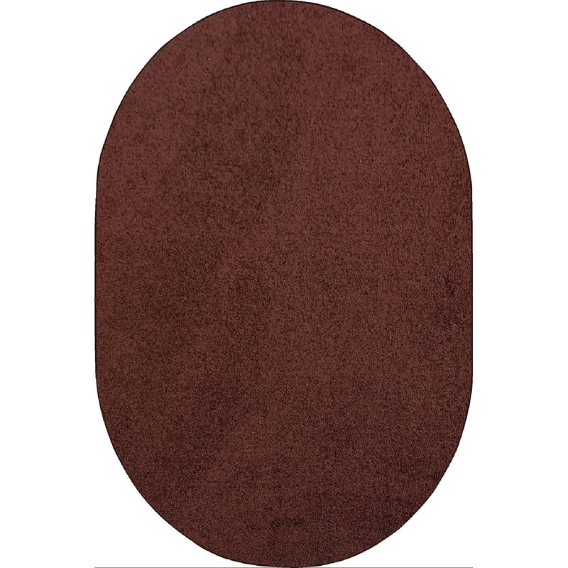 Tapis ovale en polyester tissé à la machine de couleur unie couleur chocolat Linchvale, Ovale 6 pi x 8 pi