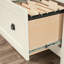Classeur latéral moderne blanc avec tiroir sécurisé et détails en bois, grand pour plusieurs tailles, tablette supplémentaire avec rangement ouvert, pièces polyvalentes à extension complète, espaces