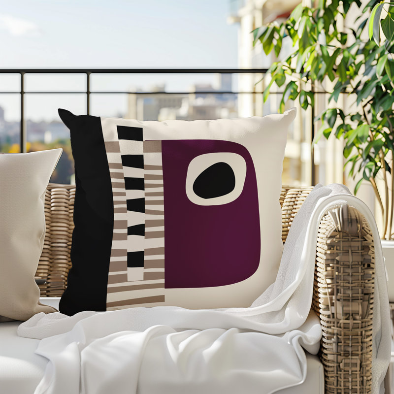 Oreiller carré réversible intérieur / extérieur Rikka, H 17 po x l 17 po, Mauve / noir / blanc cassé abstrait