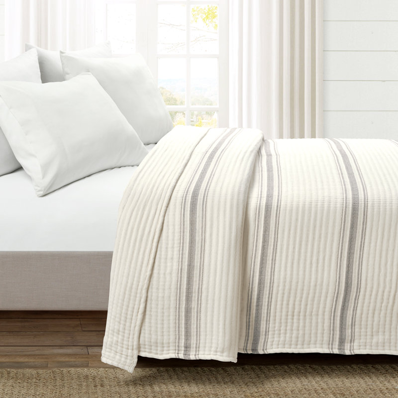 Oakleaf Cotton Striped Quilt, King Quilt, Gray