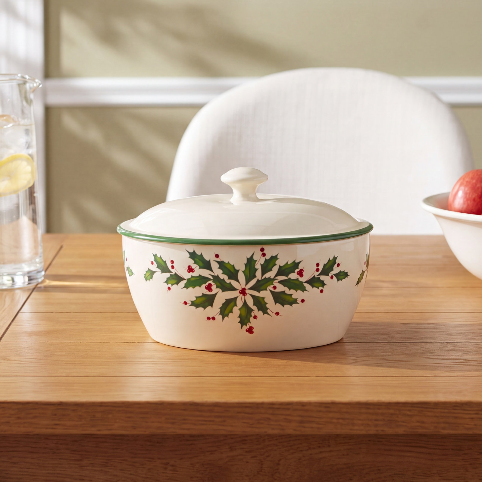 Holiday Oval Covered Casserole with Lid