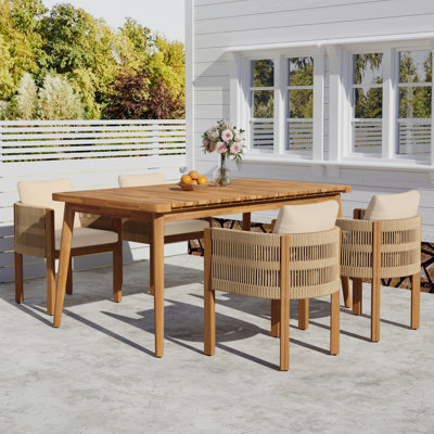 Ensemble de salle à manger en bois d'acacia durable pour des rassemblements de patio élégants