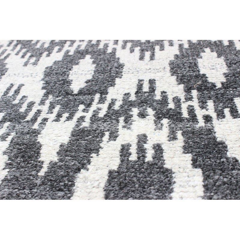 Tapis de zone noué la bleu 5 pi x 7 pi one-of-kind main Boadicea